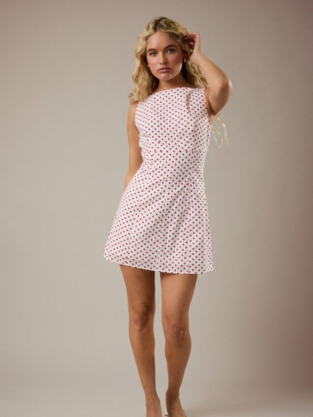 Boat Neck Sleeveless Dress